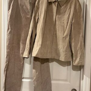 A.M.I. 2 piece pant set, suede